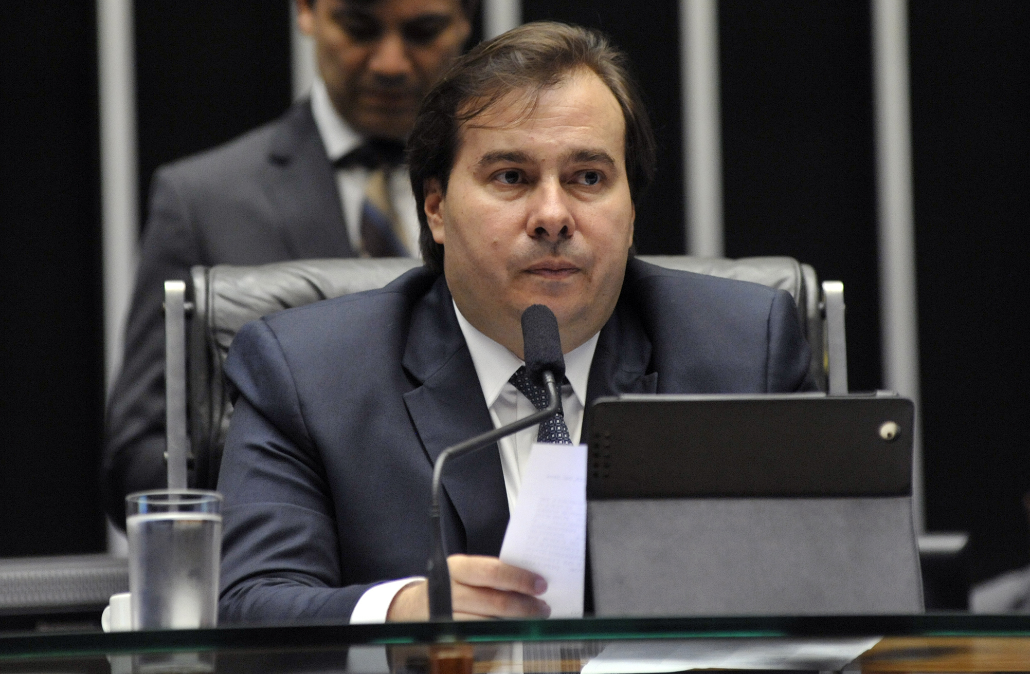 Rodrigo Maia diz que Bolsa Família “escraviza” as pessoas