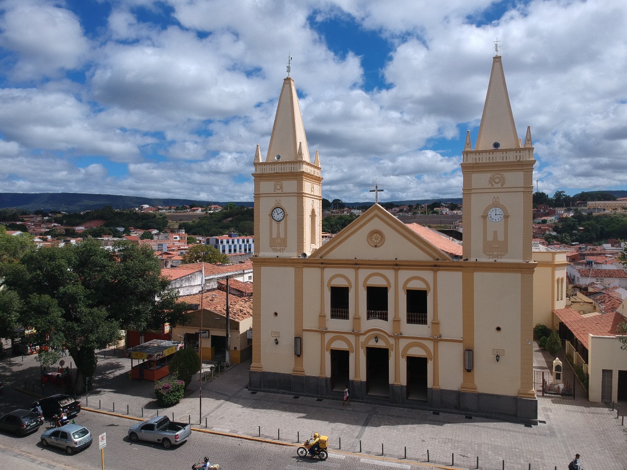 Parabéns, Crato: 254 anos de história e lutas