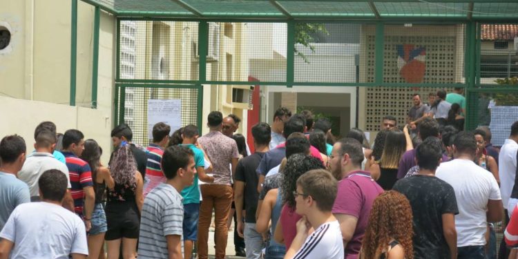 Funcap libera 50 bolsas de iniciação científica para alunos da URCA