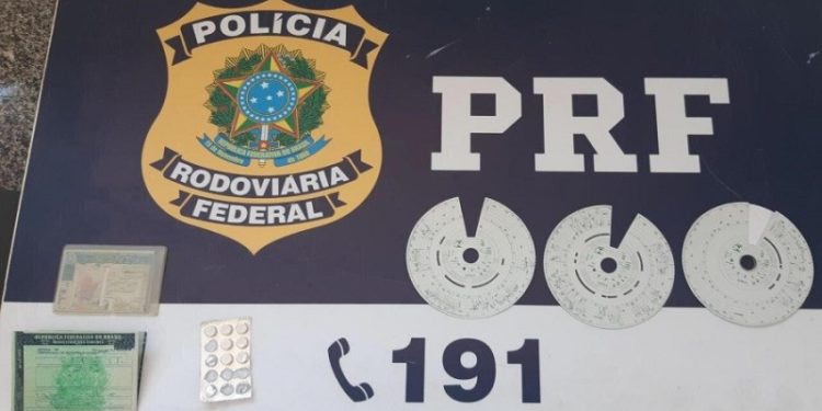 Três caminhoneiros são presos pela PRF com anfetamina no Cariri