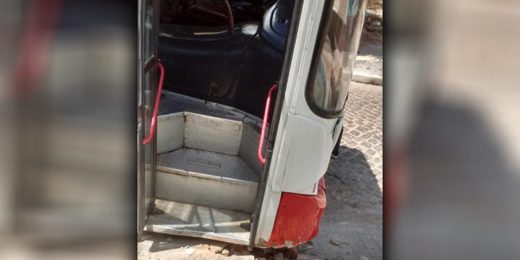 Ônibus desgovernado quase causa acidente em Juazeiro do Norte