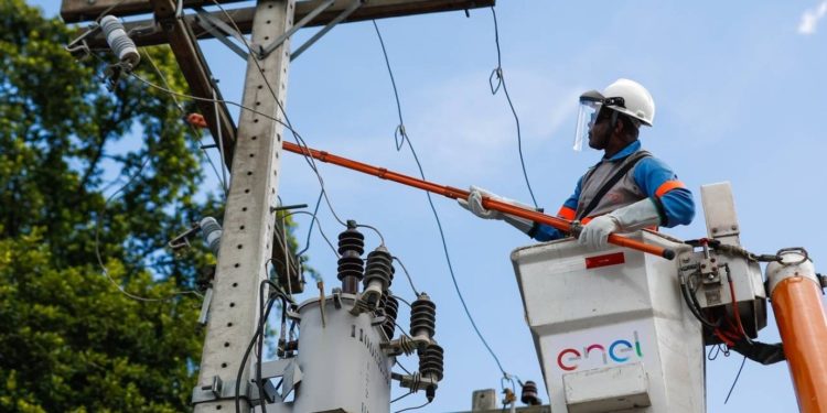Cidades do Cariri sofrem com queda de energia repentina; Enel explica