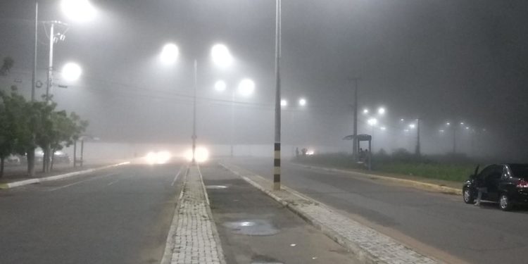 Nevoeiro deixa Juazeiro com baixa visibilidade nesta madrugada; voo foi desviado para Petrolina