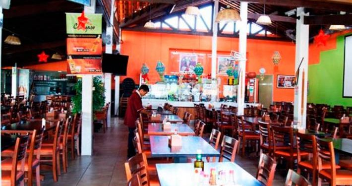 Abrasel afirma que 5 mil funcionários foram demitidos de bares e restaurantes no Ceará