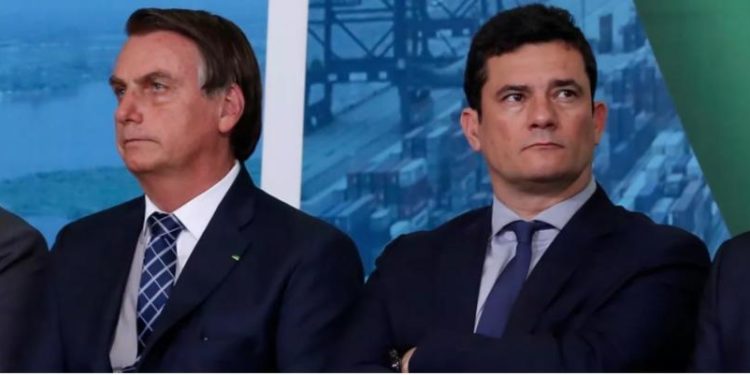 Bolsonaro tenta trocar diretor-geral da PF e Moro resiste – Badalo