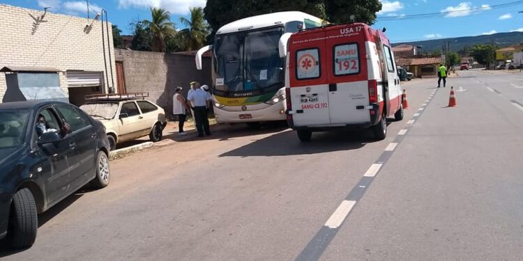 Barreira sanitária intercepta outro ônibus em Crato