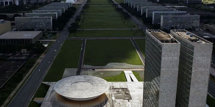 Governo Federal só prevê concursos públicos em 2021 em duas situações; veja quais