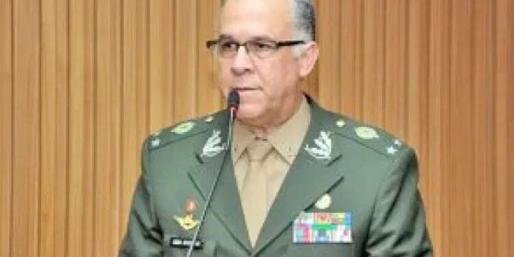 General cearense, chefe do Centro de Inteligência do Exército morre aos 53 anos com Covid-19