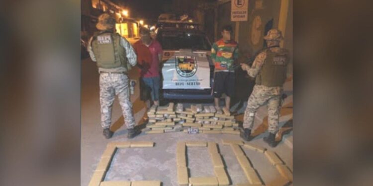 Dois homens são presos com mais de 130kg de maconha no Cariri