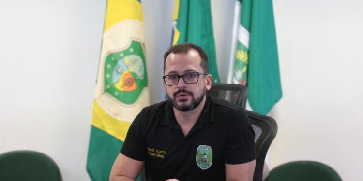 Exoneração de André Costa da Secretaria da Segurança é publicada e Sandro Caron assume